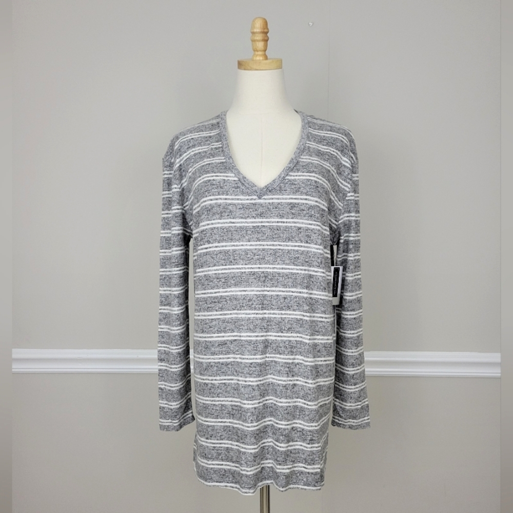 Nordstrom BP Deep V-Neckline Grey Long Sleeves Top Size S
